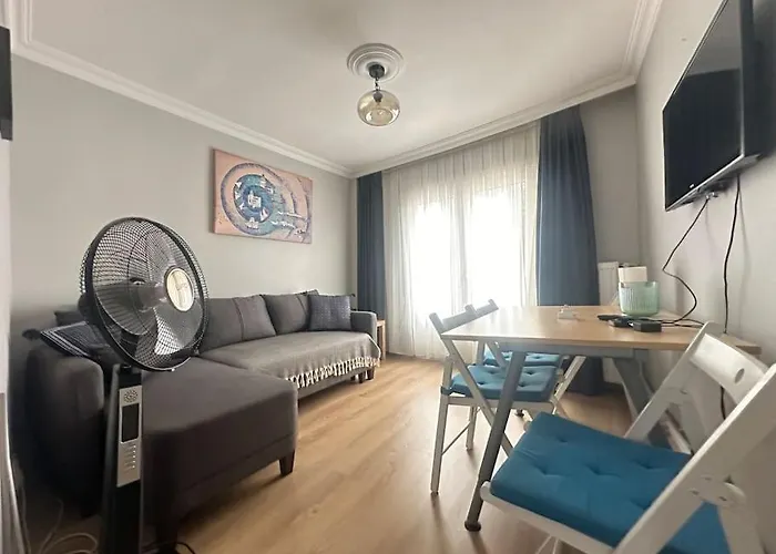5 Min Walk Distance Taksim Square Semi Sea View Provincia di Istanbul